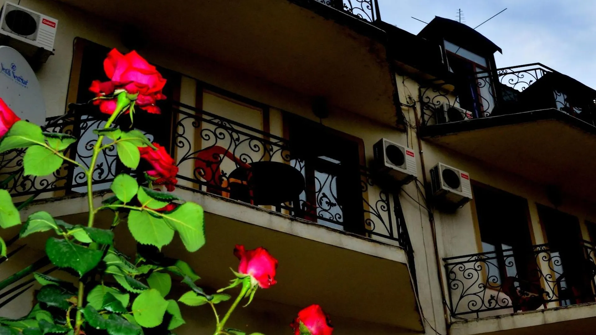 Hotel Richi G A ティビリシ